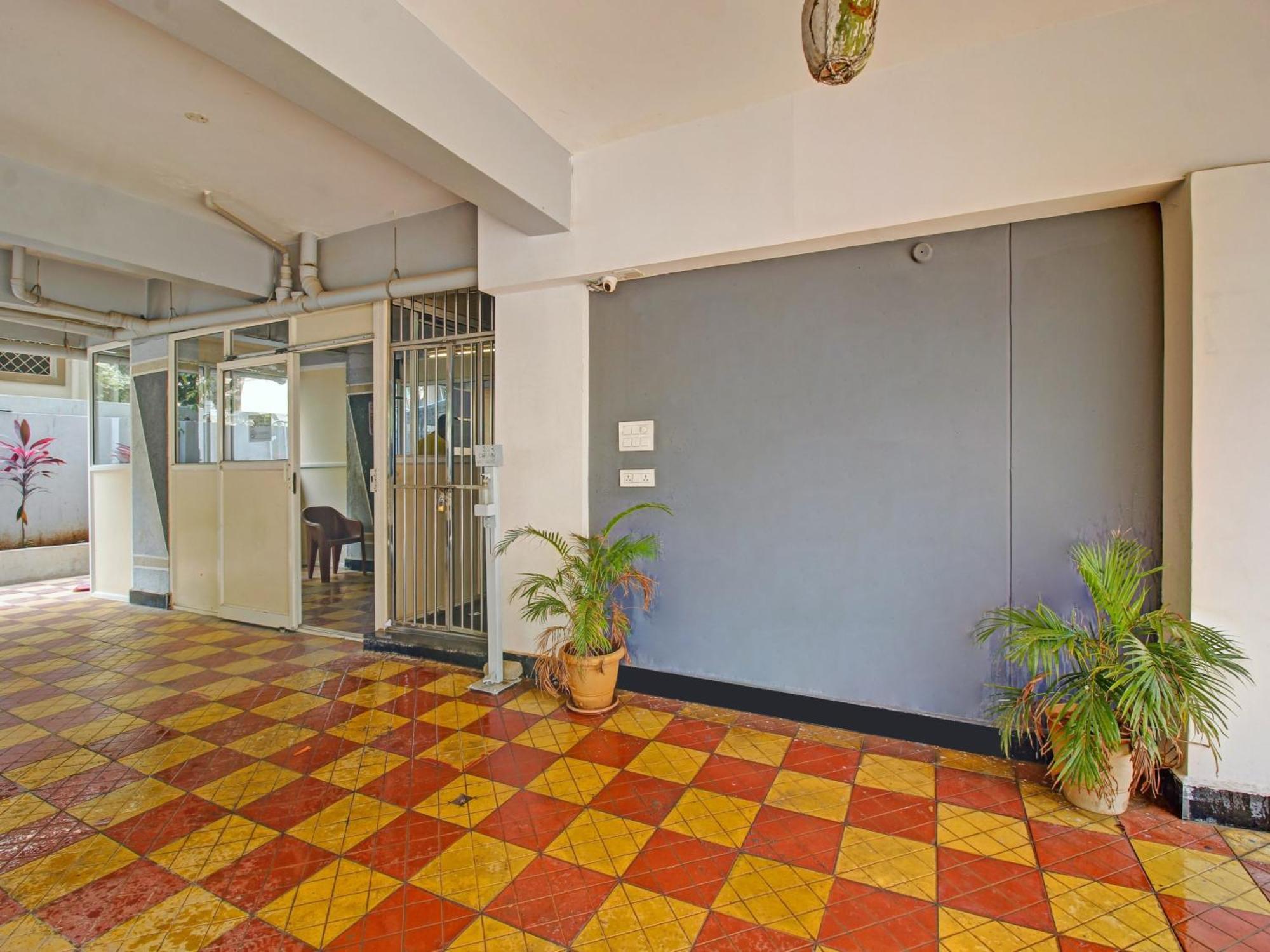 Hotel O Svr Silver Key Lingampalli Luaran gambar