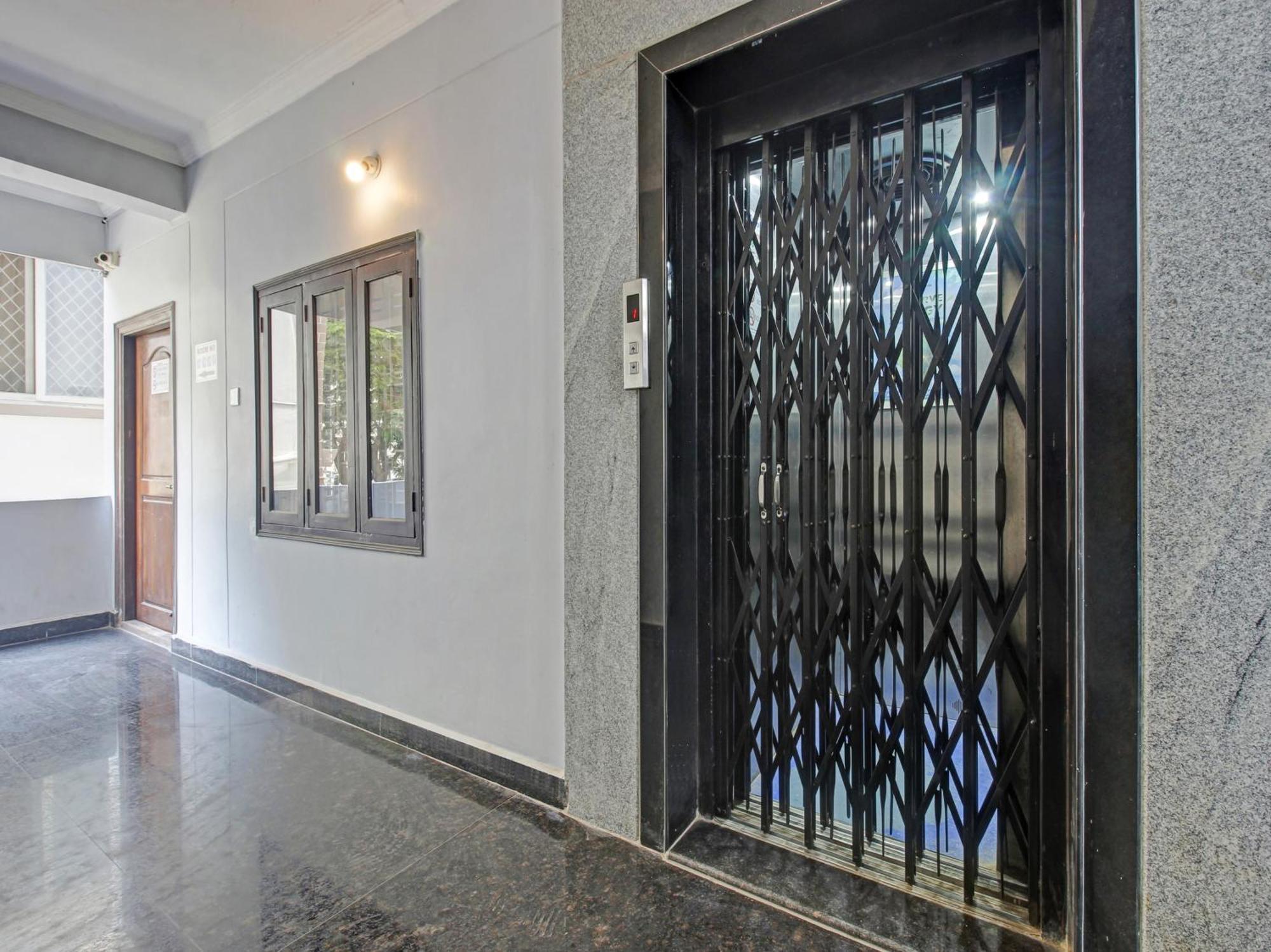 Hotel O Svr Silver Key Lingampalli Luaran gambar