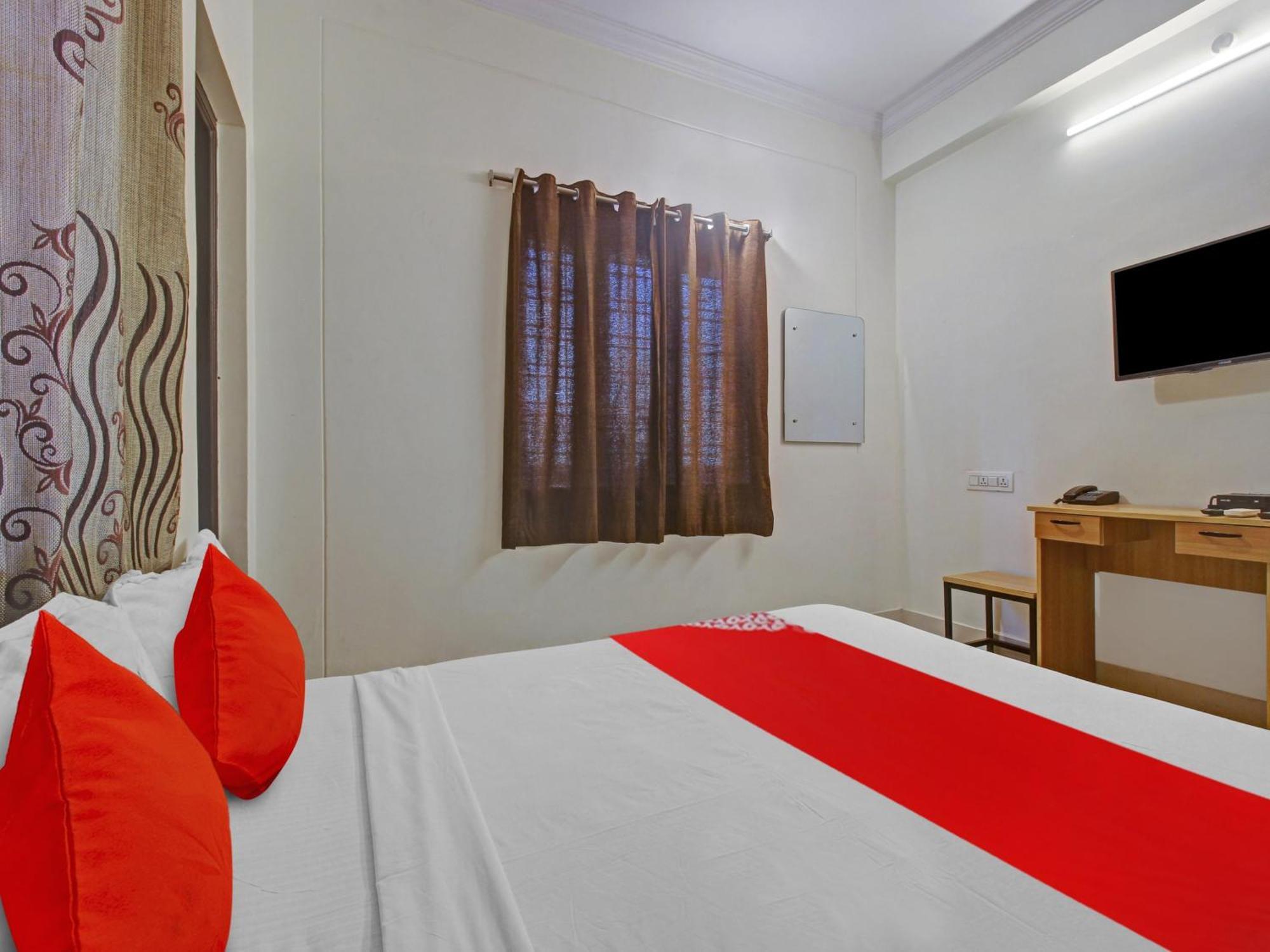 Hotel O Svr Silver Key Lingampalli Luaran gambar