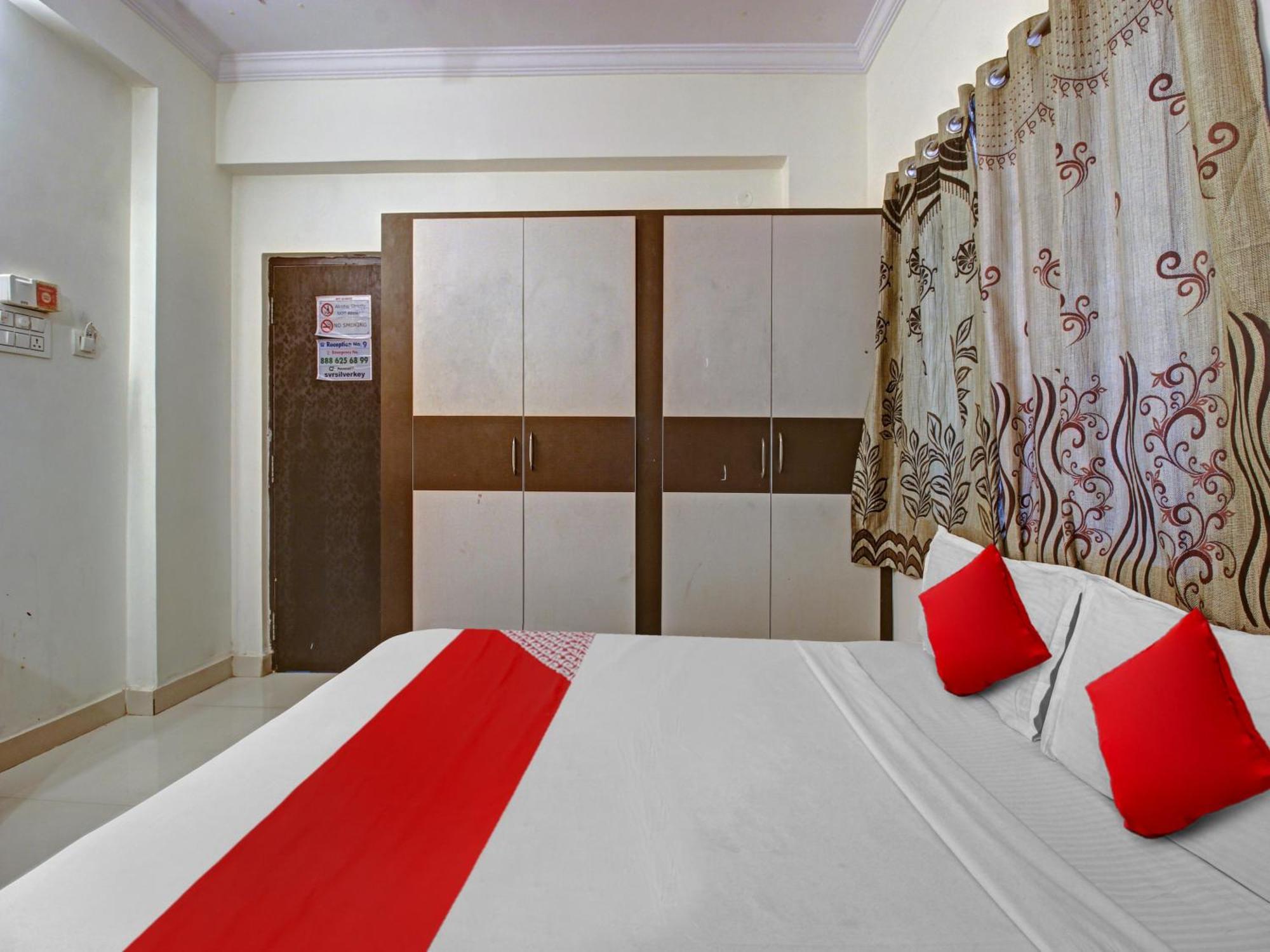 Hotel O Svr Silver Key Lingampalli Luaran gambar